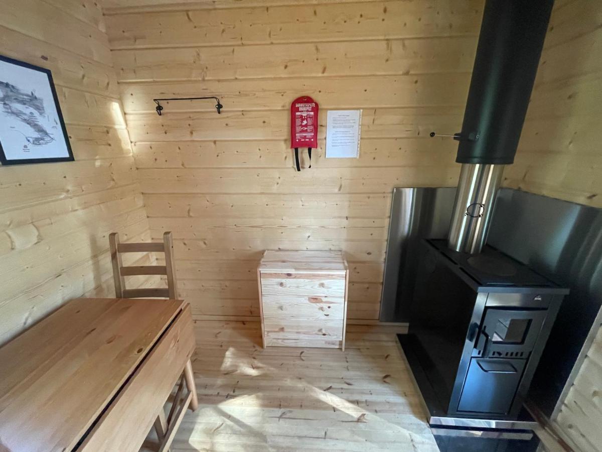 Karhunkierros Cabins & Huts Сала Екстериор снимка