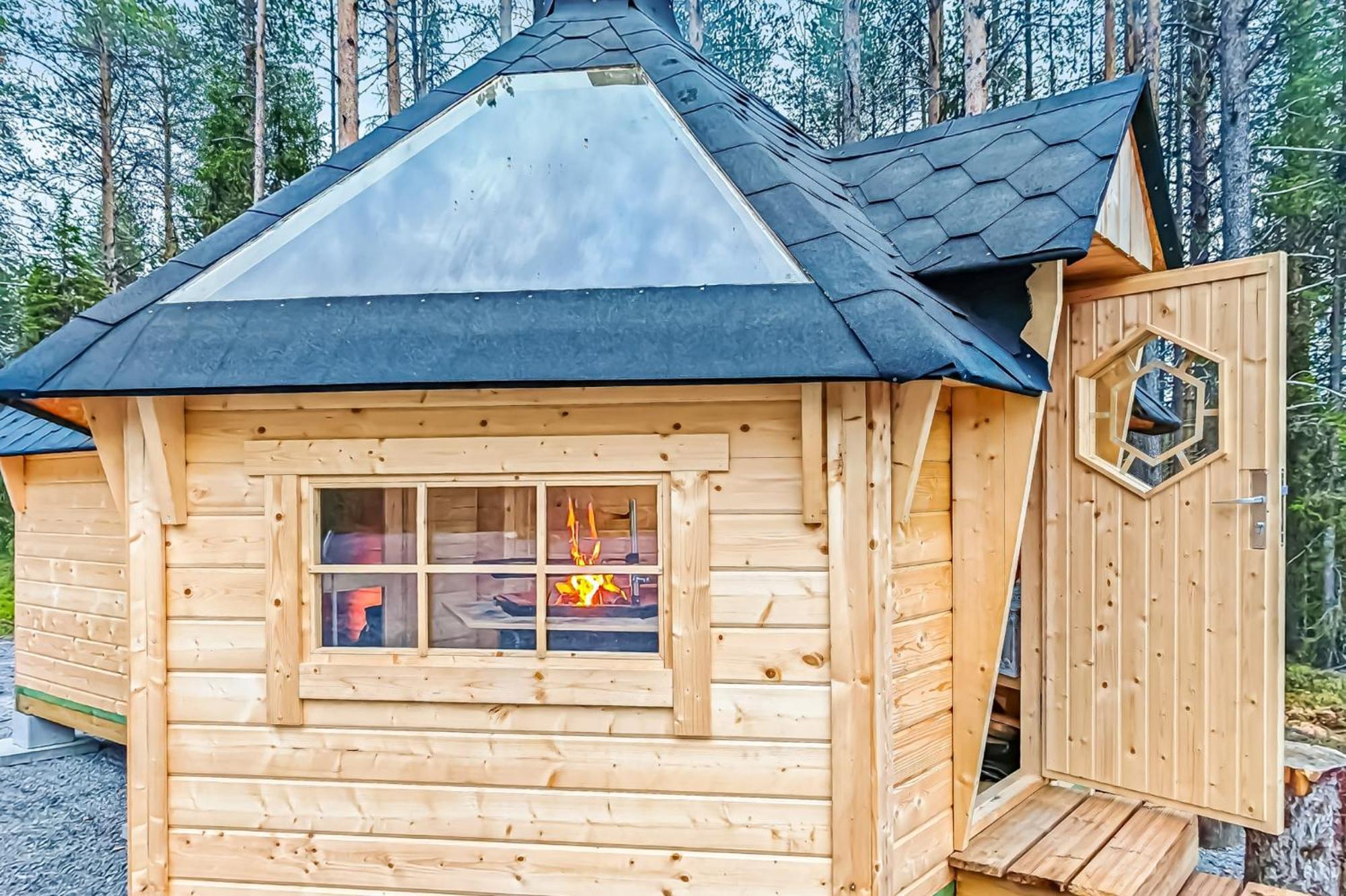 Karhunkierros Cabins & Huts Сала Екстериор снимка