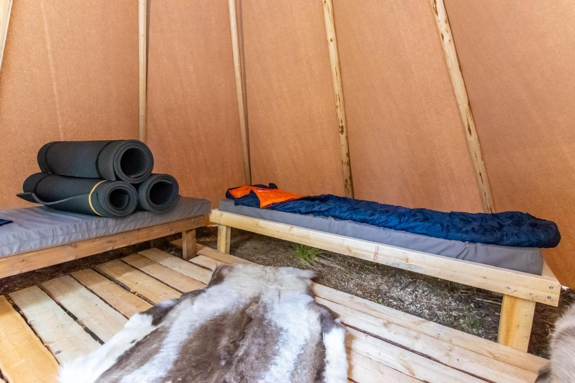 Karhunkierros Cabins & Huts Сала Екстериор снимка