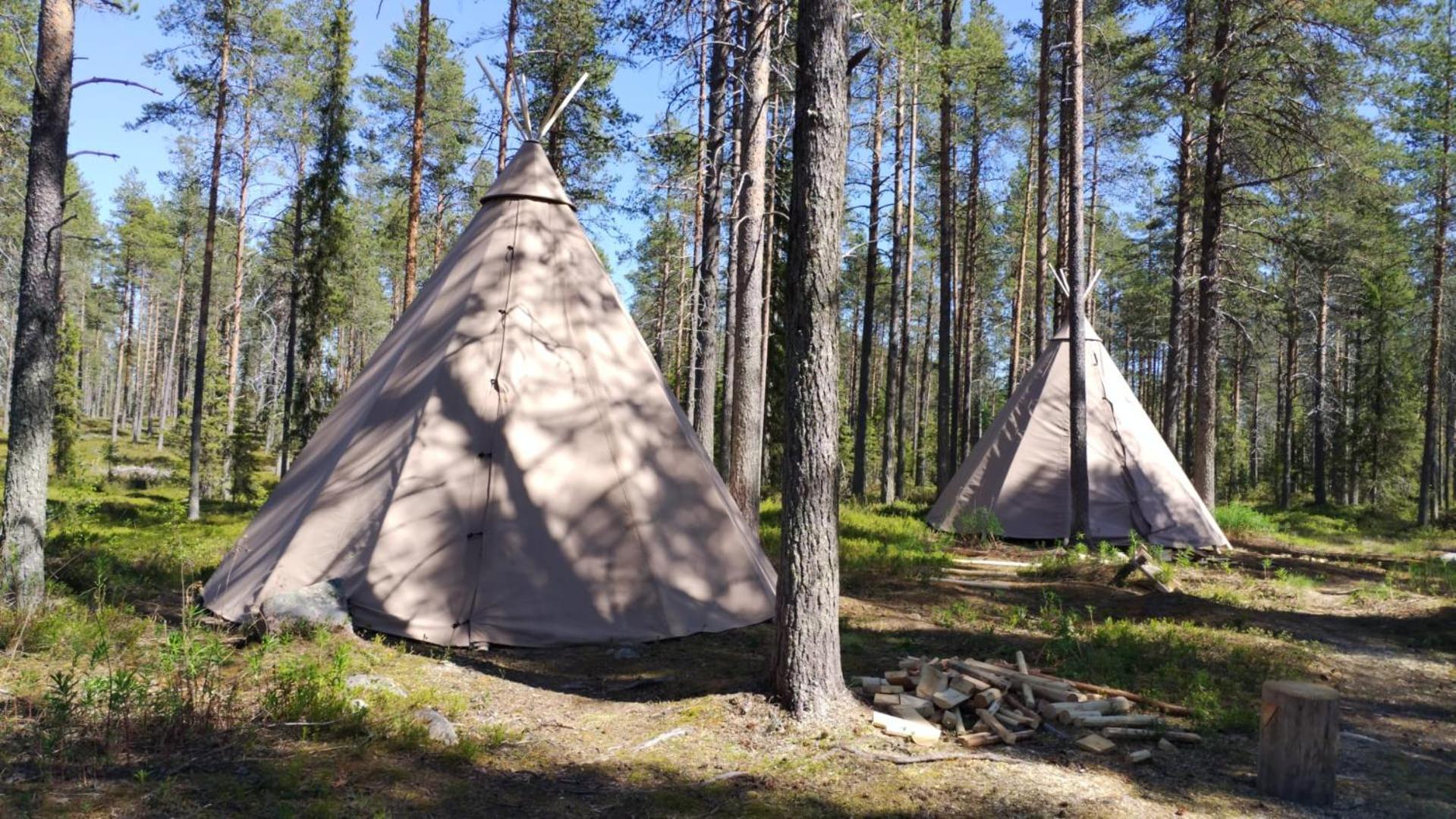 Karhunkierros Cabins & Huts Сала Екстериор снимка